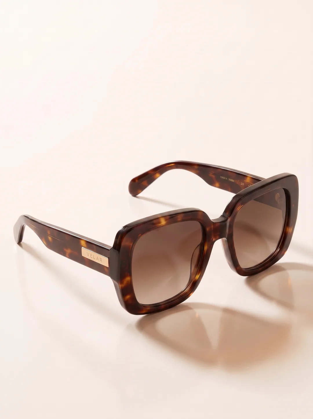 Ligne 01 — Sunglasses · Tortoise acetate